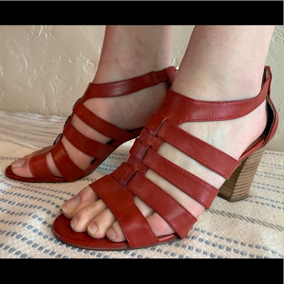 bandolino red sandals